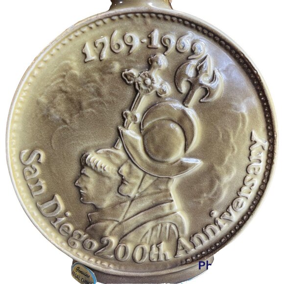 Vintage James B. 1968 San Diego 200th Anniversary Decanter. Empty Bottle - Picture 4 of 10